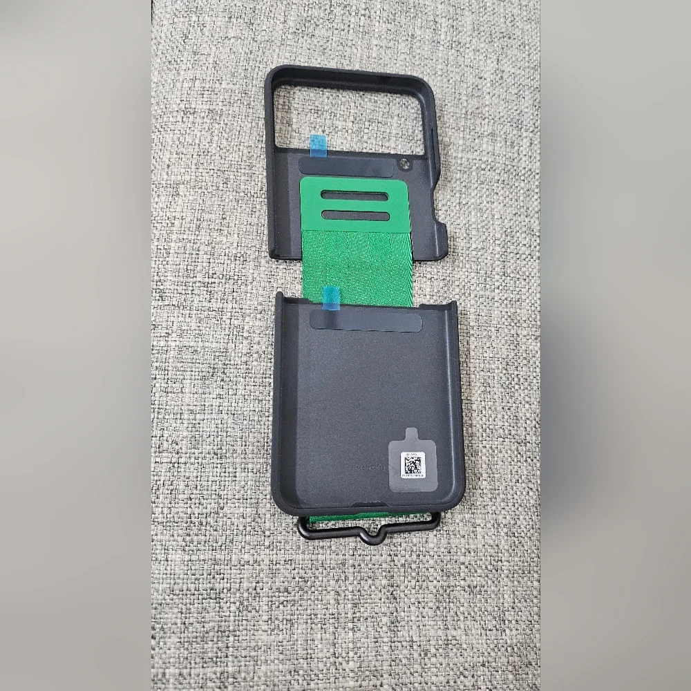 Samsung Flip 4 case with strap